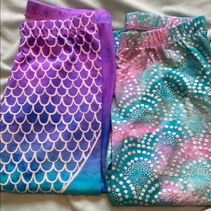 2 pairs of girls Capri leggings